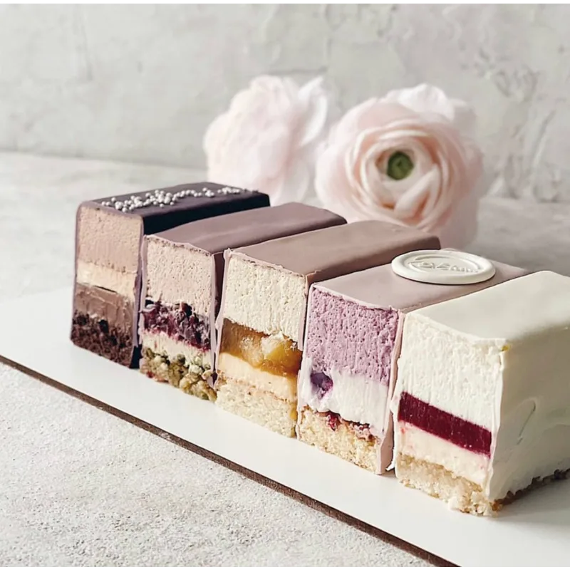 Нарезные муссовые пирожные (Елена Богомолова, zimnyaya_dolci)