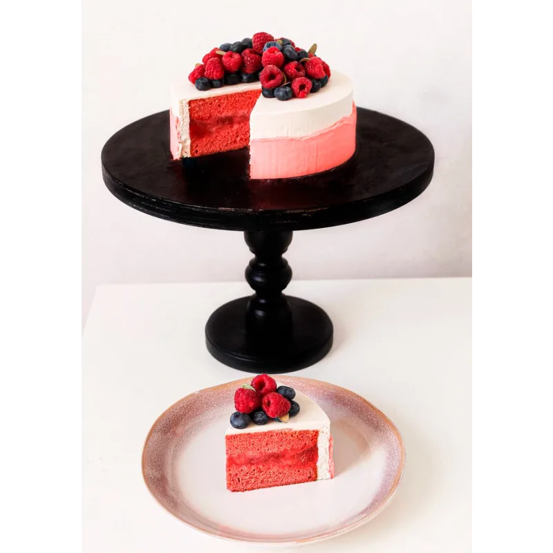 [Где торт?] Веган торт "Клубничный бархат" (Юлия Яровая)