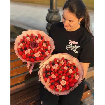 Клубника в шоколаде + мк ягодный букет [wow-buket]