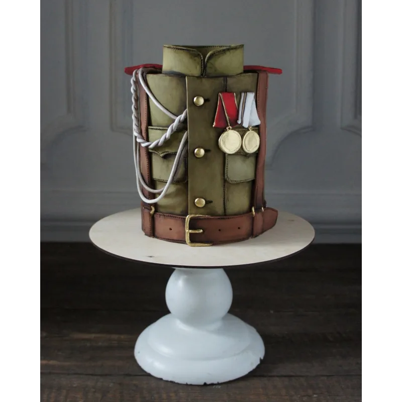 Декор торта "Костюмы" (Елена Гнут)