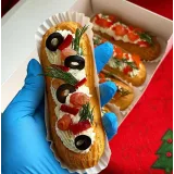 Закусочные эклеры (brutal_cakes)