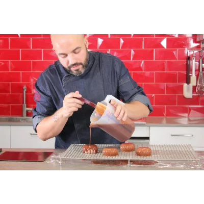 [Bee Chef] Веганские кондитерские изделия (Тони Родригес)