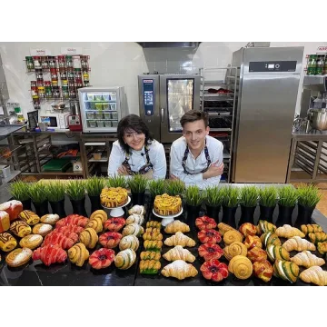 Круассаны. Изделия из слоеного дрожжевого теста (Елена Шрамко)