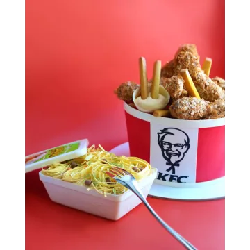 Торт "КФС" и "Доширак" (Ксения ПаниМарципани)