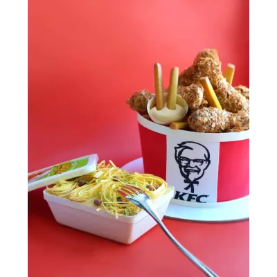 Торт "КФС" и "Доширак" (Ксения ПаниМарципани)