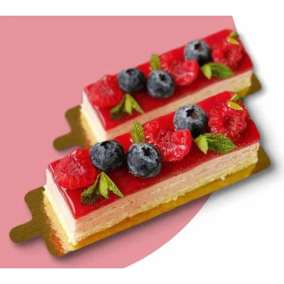 Нарезное пирожное «Клубничное облако» (Анна Гордеева)