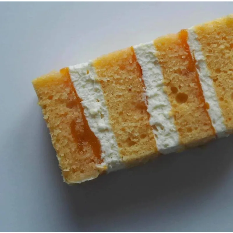 Торт в виде ананаса и торт абстракция. 4-5 мая 2021 (Lyubov Ki, cakeit_nsk)