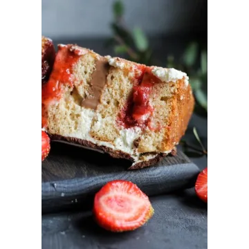 Торт Карамель-клубника-лайм (Нюта Зеленская)