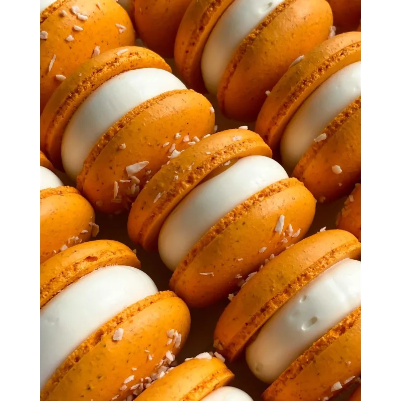 Макарон "Манго - Malibu" (sweetsbyalice)