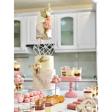 Многоярусный торт с геометрической конструкцией 4 яруса (Надежда Архипова)