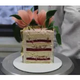 Торт к 8 марта «Коробка с цветами» (Мария Бондарева, bmb_school)