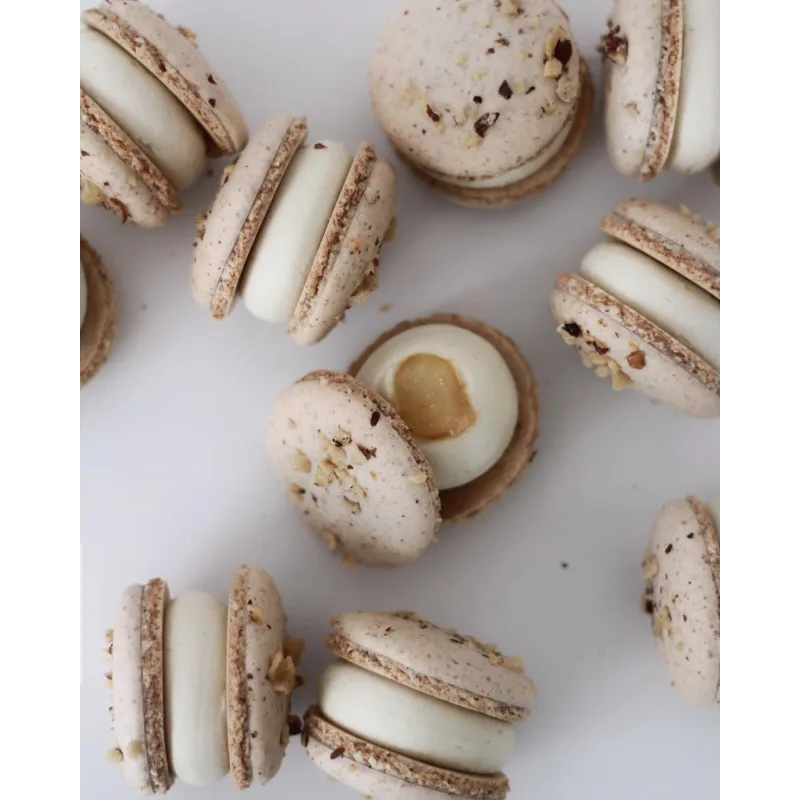 Макарон "Gorgonzola - Груша" (sweetsbyalice)