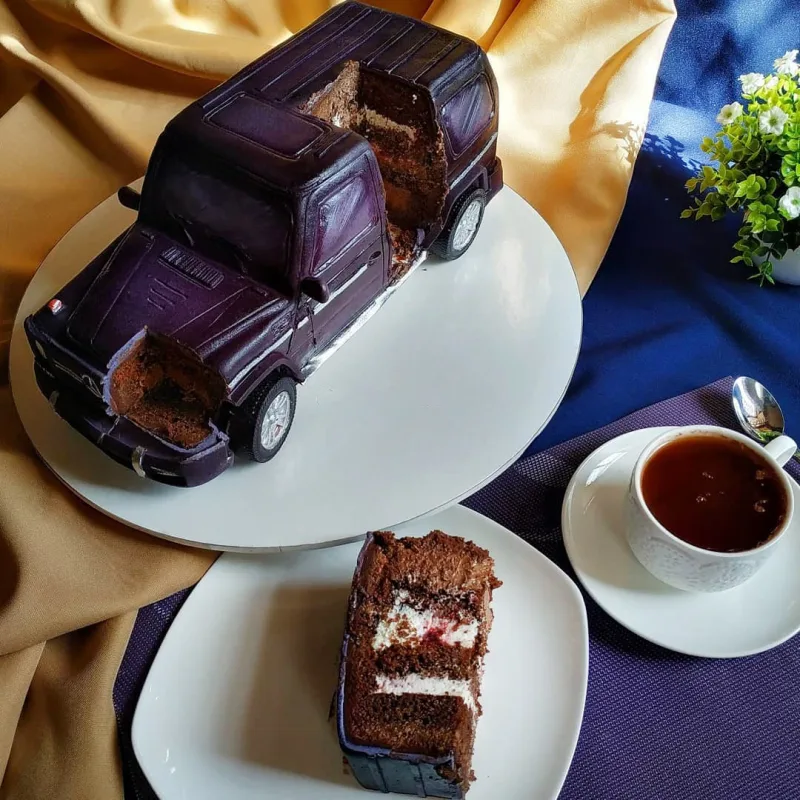 Торт Машина (Ксения Енакиевская)