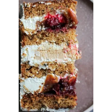 Торт Морковный вишня карамель (Нюта Зеленская)