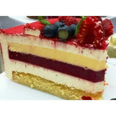 Муссовый торт «Ягодный пломбир» (Надежда Голубцова)