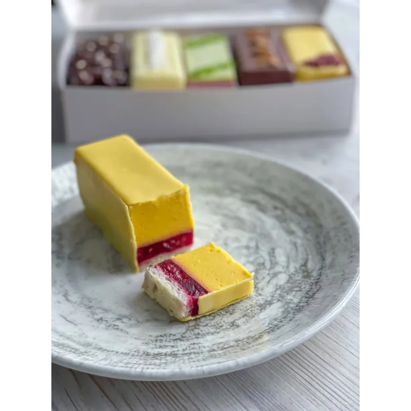 [fun__bun] Муссовые нарезные пирожные (Юлия Нежурина)