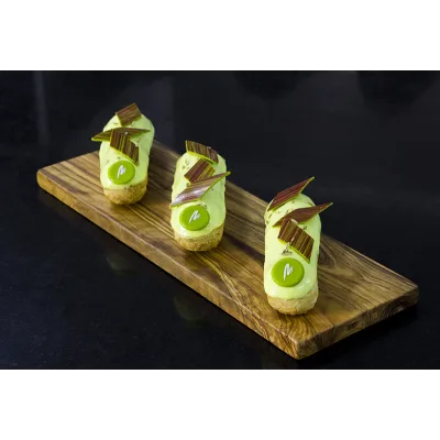 [PastryCampus] Эклеры «Маскарпоне-Ревень» и «Чизкейк» (Мария Селянина, Татьяна Сердцева)