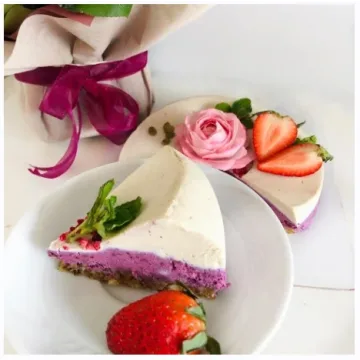 RAW торт «Смородина-кокос» (Екатерина Завирюха)