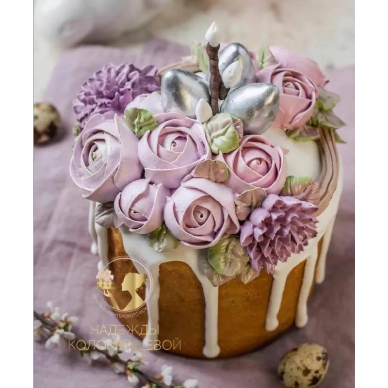 Кружевной кулич с декором 2 (Надежда Коломейцева)