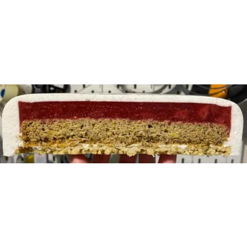 Торт клубника-фисташка-ваниль (Ильназ Искаков)