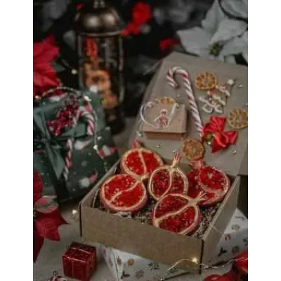 Зефирные гранаты из МК «Зефирные игрушки 2.0» (Марина Невская) @nebesnyii_mindal