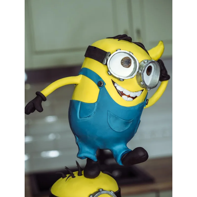 Антигравитационный торт "Миньоны" (Евгения Волошина)