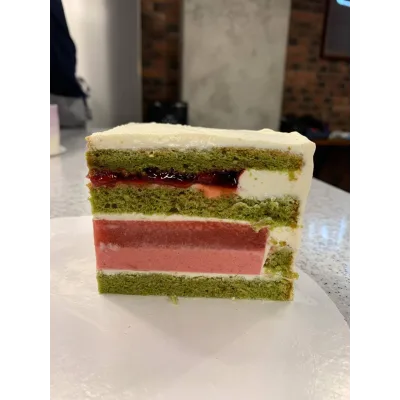 Торт "Матча-Клубника" (Наталья Оленникова, imbir_gvozdika)