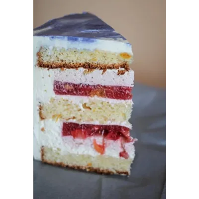 Торт Апельсин-клубника-персики (Нюта Зеленская)