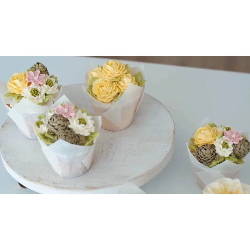 Базовый Онлайн курс по кремовой флористике «Весенние капкейки» (Залина Борисова)