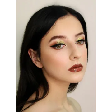 [pantera.krasit] Голливудский макияж со стрелкой-копьем (Катенька Брик)