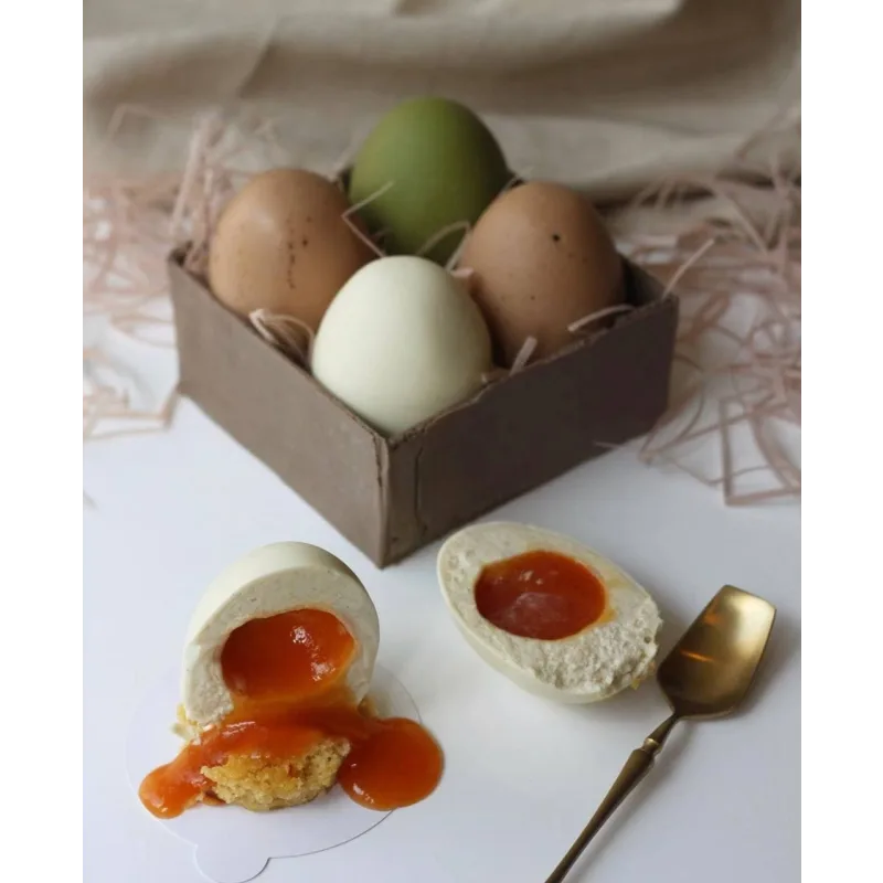 Муссовые пирожные в виде яиц (Виктория Углева)