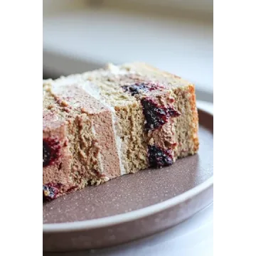 Торт Кофейно - ореховый, черная смородина (Нюта Зеленская)