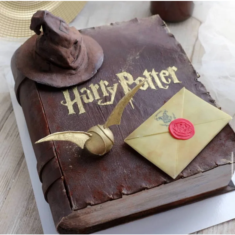 Торт "книга Гарри Поттера" (Ксения ПаниМарципани)