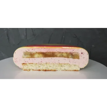 [Make Cake] Торт «Клубника, белый шоколад, карамелизованные бананы» (Анастасия Лазарева)