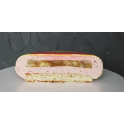 [Make Cake] Торт «Клубника, белый шоколад, карамелизованные бананы» (Анастасия Лазарева)